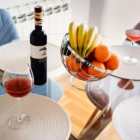 Lovely Apartment Mira Near Airport Zagreb Velika Gorica Luaran gambar